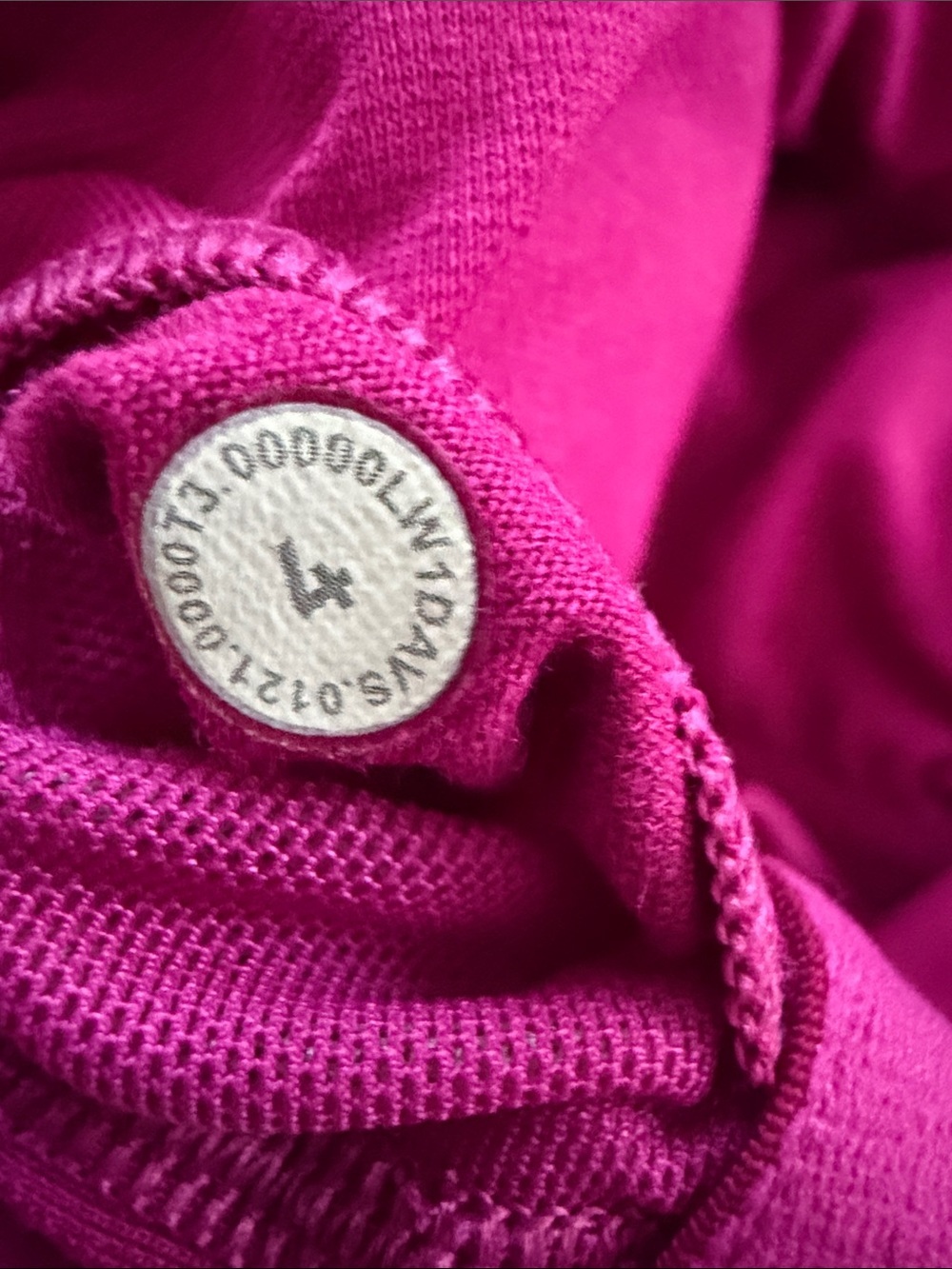 Lululemon Key to Balance Tank In Ripened Raspberry. Size 4 - Picture 9 of 9